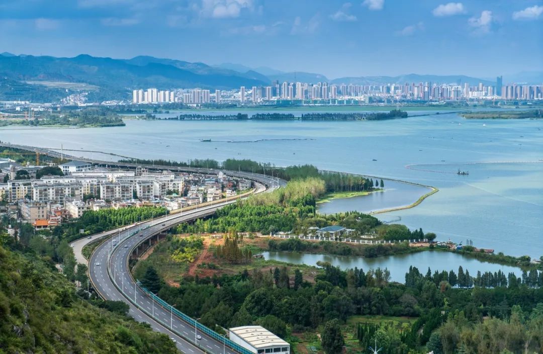 在中国哪些城市赚钱最耐花 图1